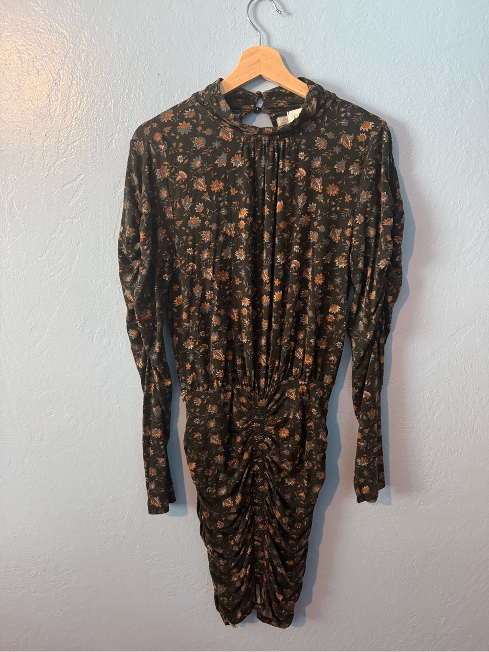 Evereve Black Floral Long-Sleeve 92% Modal Ruched Midi Dress